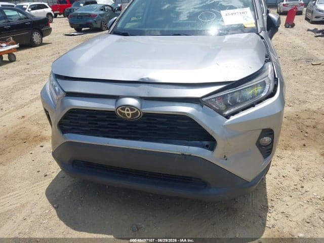 2020 TOYOTA RAV4 XLE 6
