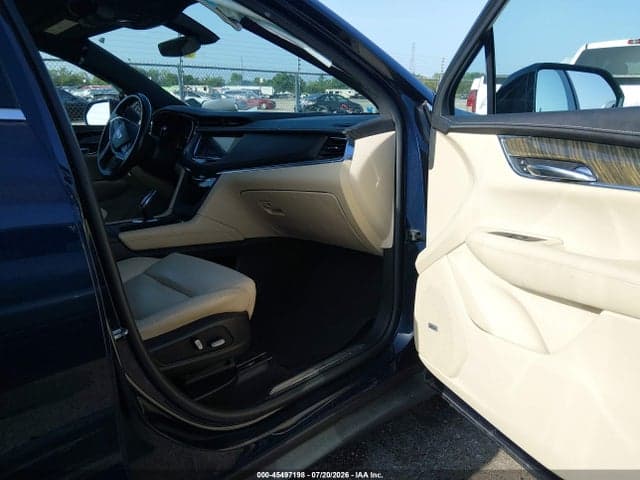 2017 CADILLAC XT5 STANDARD 5