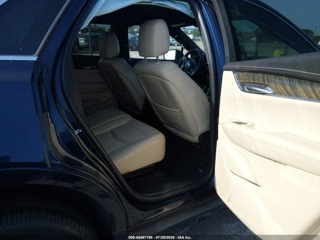 2017 CADILLAC XT5 STANDARD 8