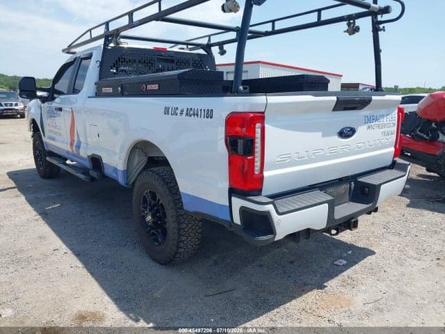 2023 FORD F-250 XL 3