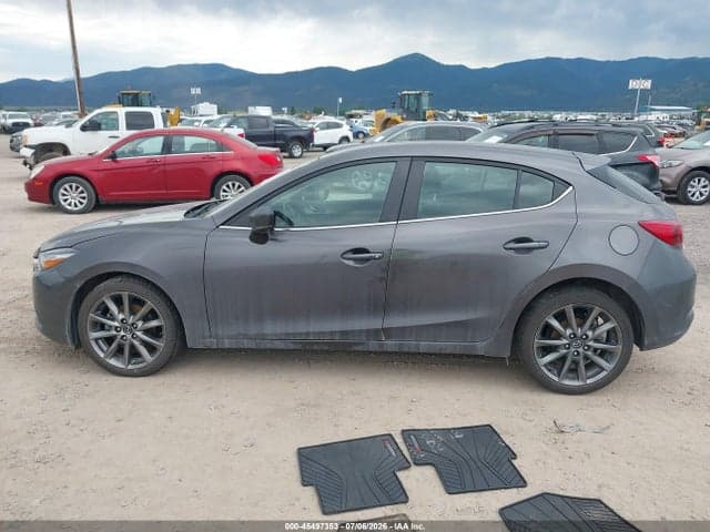 2018 MAZDA MAZDA3 TOURING 14