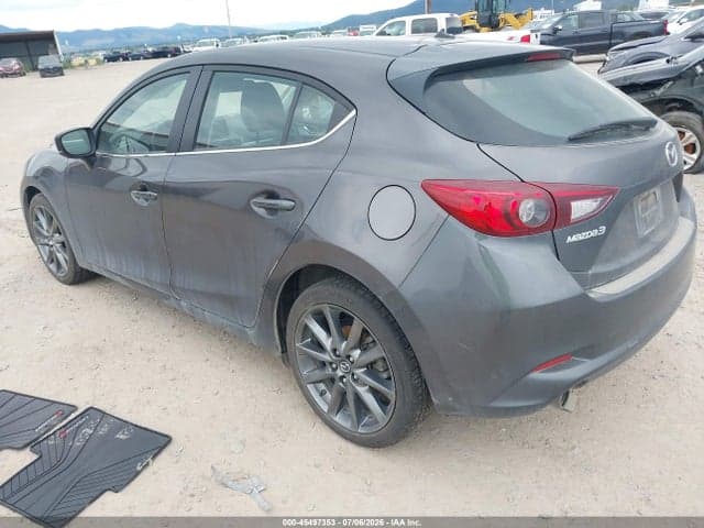 2018 MAZDA MAZDA3 TOURING 3