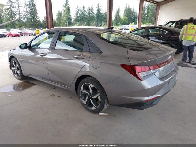 2023 HYUNDAI ELANTRA SEL 3
