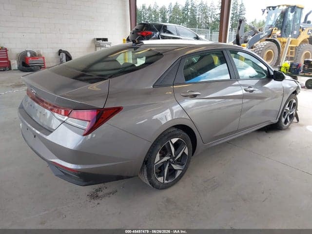 2023 HYUNDAI ELANTRA SEL 4