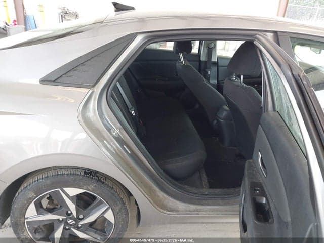 2023 HYUNDAI ELANTRA SEL 8