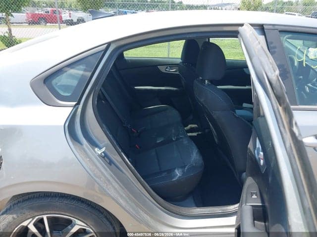 2023 KIA FORTE LXS 8