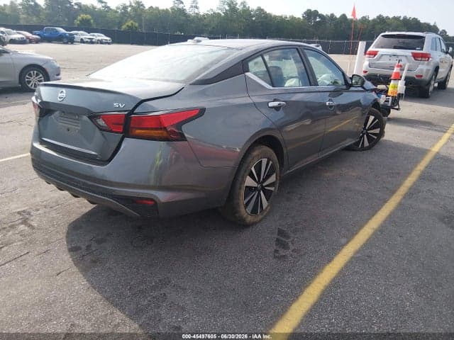 2021 NISSAN ALTIMA SV FWD 4