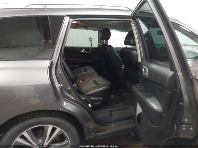 2017 NISSAN PATHFINDER PLATINUM 8
