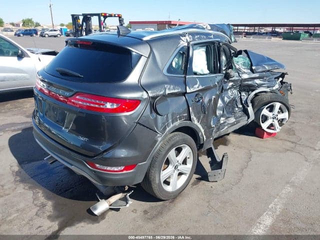 2017 LINCOLN MKC PREMIERE 4