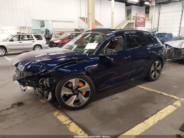 2022 AUDI E-TRON PREMIUM PLUS QUATTRO 2