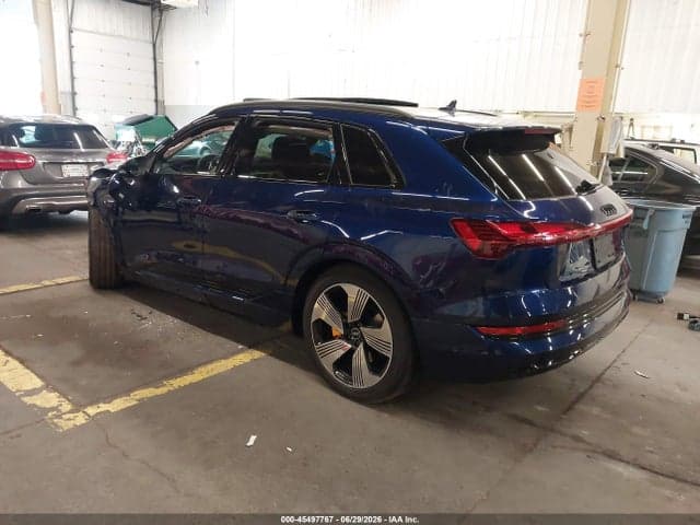 2022 AUDI E-TRON PREMIUM PLUS QUATTRO 3
