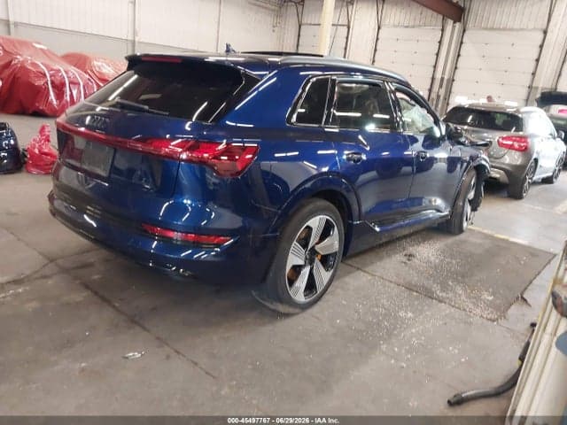 2022 AUDI E-TRON PREMIUM PLUS QUATTRO 4