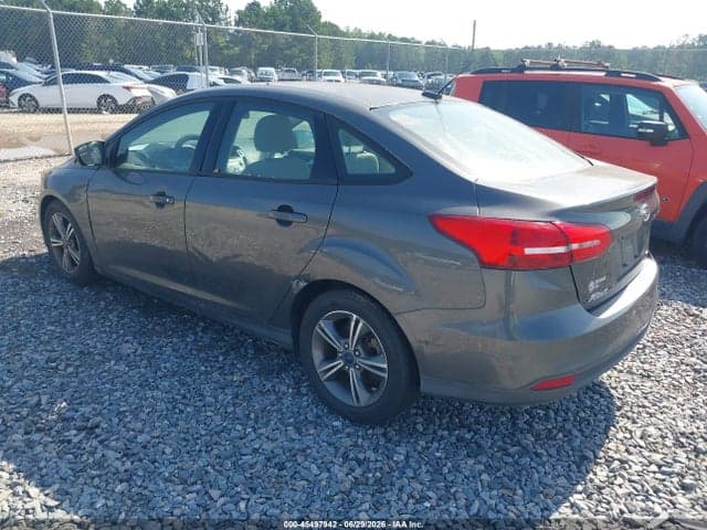 2017 FORD FOCUS SE 3