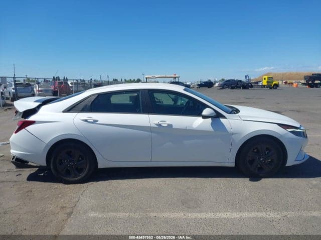 2022 HYUNDAI ELANTRA SEL 13