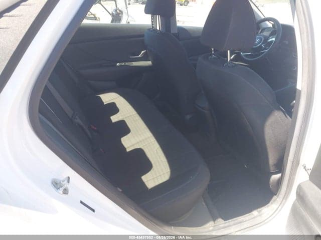2022 HYUNDAI ELANTRA SEL 8