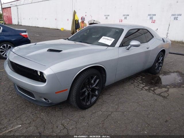 2021 DODGE CHALLENGER SXT 2
