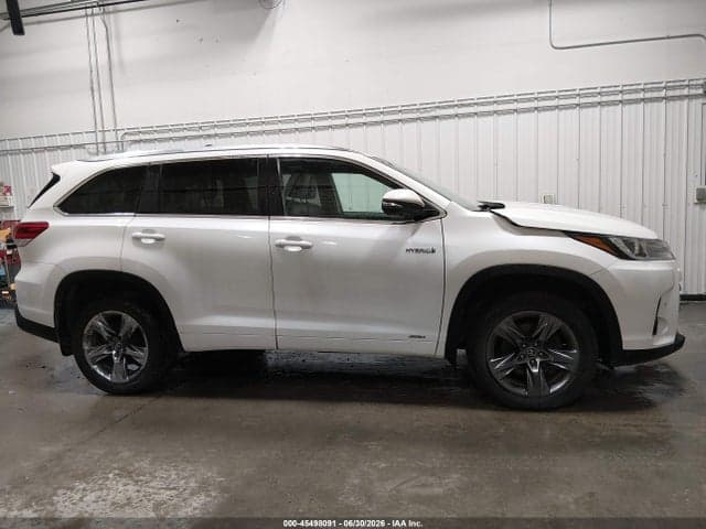 2019 TOYOTA HIGHLANDER HYBRID LIMITED PLATINUM 13