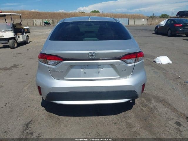2021 TOYOTA COROLLA LE 8