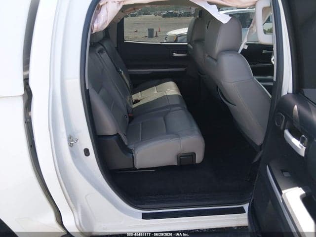 2018 TOYOTA TUNDRA SR5 5.7L V8 8