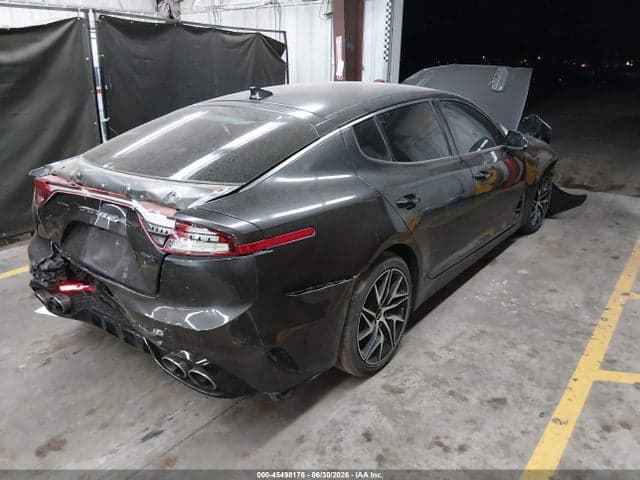 2022 KIA STINGER GT-LINE 4