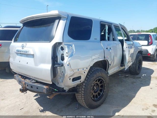 2021 TOYOTA 4RUNNER SR5 4