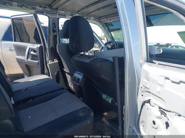 2021 TOYOTA 4RUNNER SR5 8