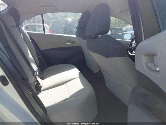 2020 TOYOTA COROLLA LE 8