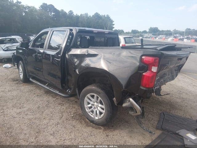 2019 CHEVROLET SILVERADO 1500 LT 3