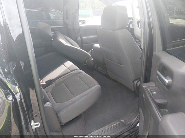 2019 CHEVROLET SILVERADO 1500 LT 8