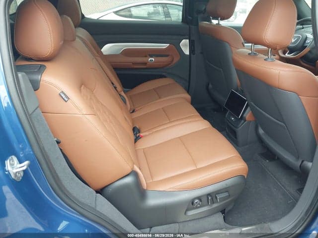2024 VINFAST VF 9 PLUS 8
