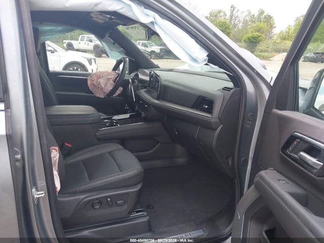 2025 CHEVROLET TAHOE 4WD LT 5