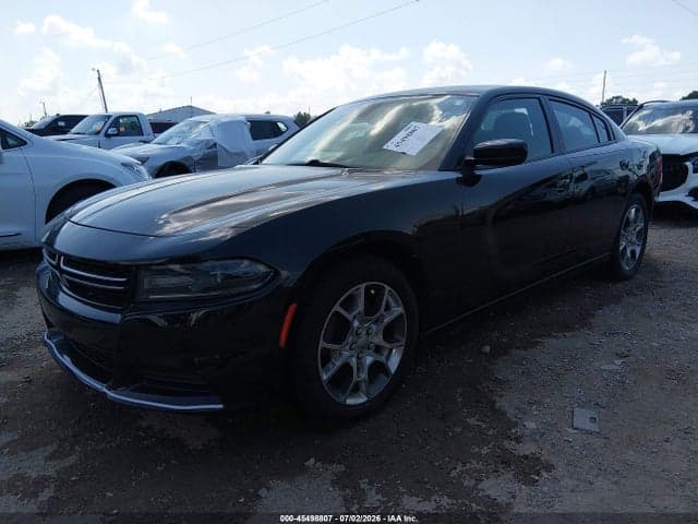 2017 DODGE CHARGER SE AWD 2
