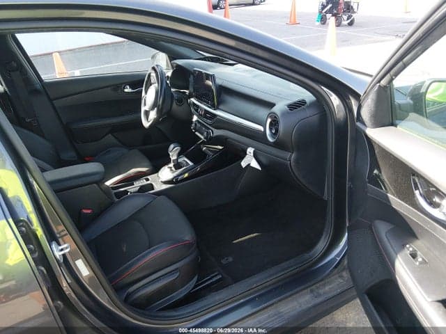 2022 KIA FORTE GT 5