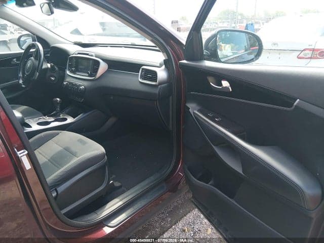 2017 KIA SORENTO 2.4L LX 5