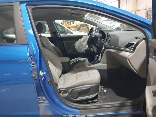 2017 HYUNDAI ELANTRA SE 5