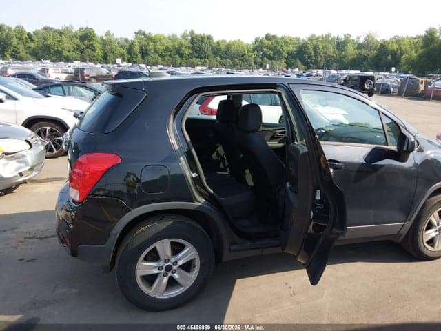 2017 CHEVROLET TRAX LS 8