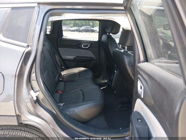 2024 JEEP COMPASS LATITUDE LUX FWD 8