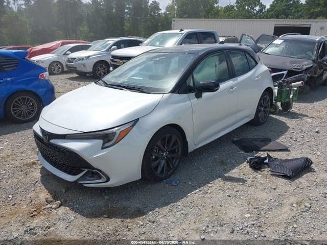 2025 TOYOTA COROLLA XSE 2