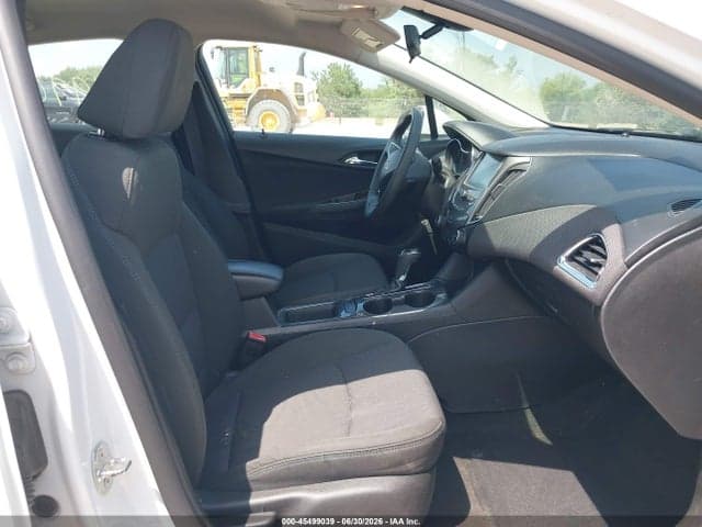 2017 CHEVROLET CRUZE LT AUTO 5