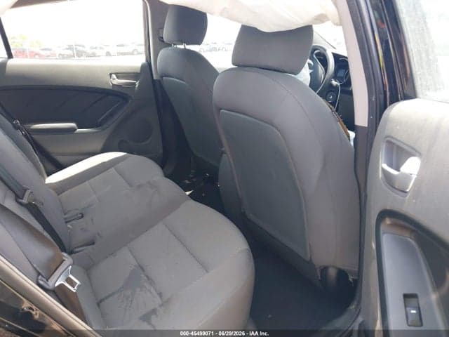 2018 KIA FORTE LX 8