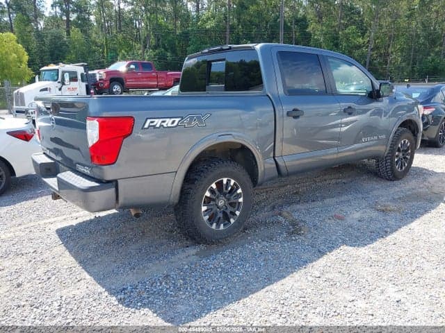 2019 NISSAN TITAN PRO-4X 4