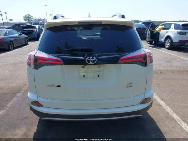 2018 TOYOTA RAV4 SE 16