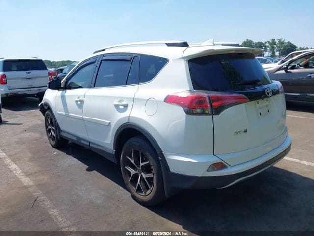 2018 TOYOTA RAV4 SE 3