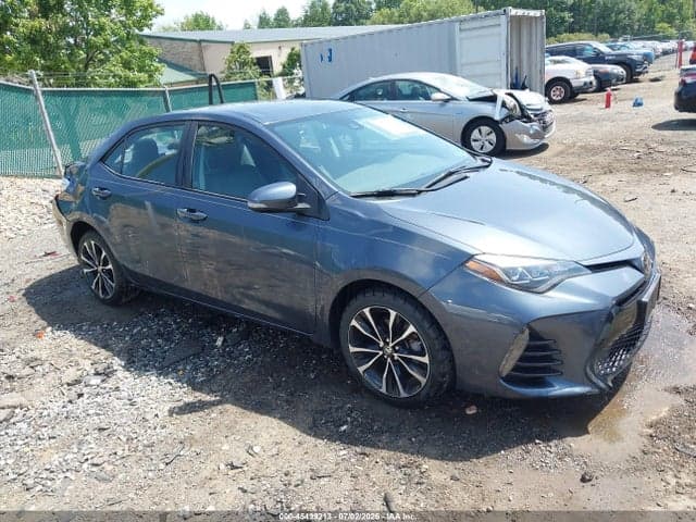 2017 TOYOTA COROLLA SE - 1
