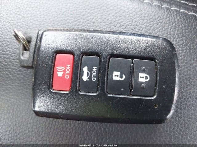 2017 TOYOTA COROLLA SE 11