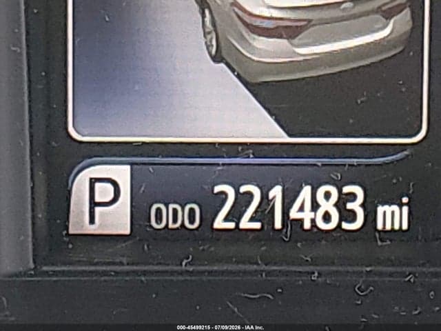2017 TOYOTA CAMRY SE 16