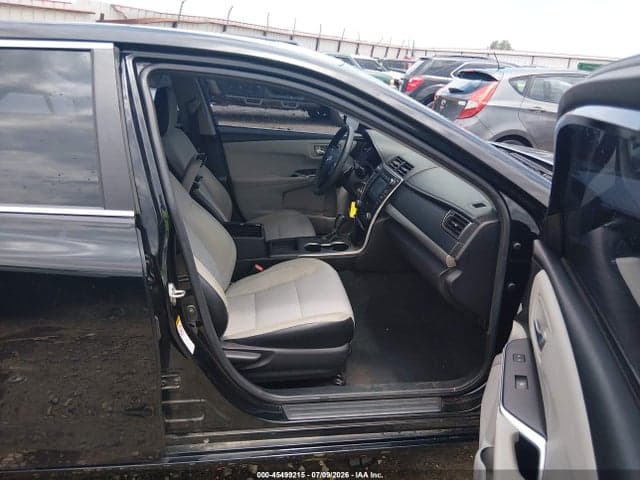 2017 TOYOTA CAMRY SE 5