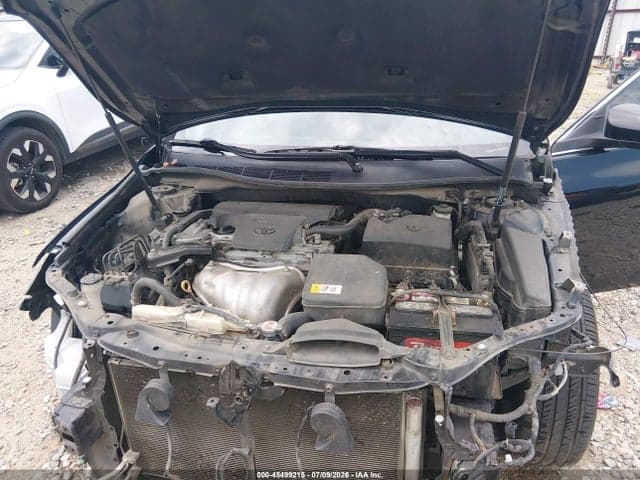 2017 TOYOTA CAMRY SE 10