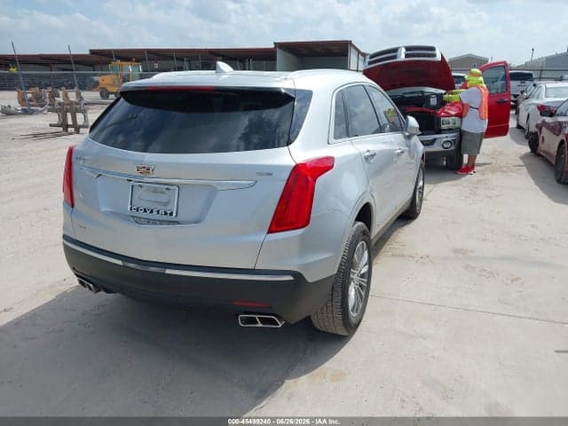 2017 CADILLAC XT5 LUXURY 4