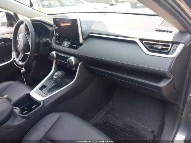 2023 TOYOTA RAV4 XLE PREMIUM 5